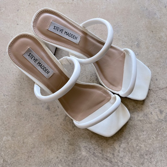 Steve Madden Lilah Heeled Sandal - Picture 2 of 3